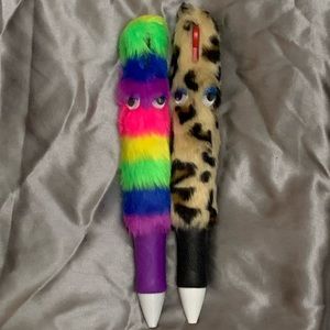 Fuzzy Google Eyes 2 Jumbo Plastic Changing Color Pens